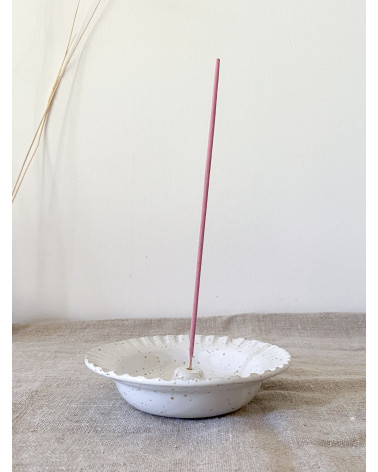 Artisanal ceramic incense holder white speckeld