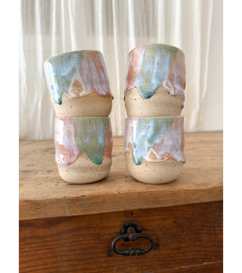 Mug Joy turquoise et rose artisanal en céramique fait main