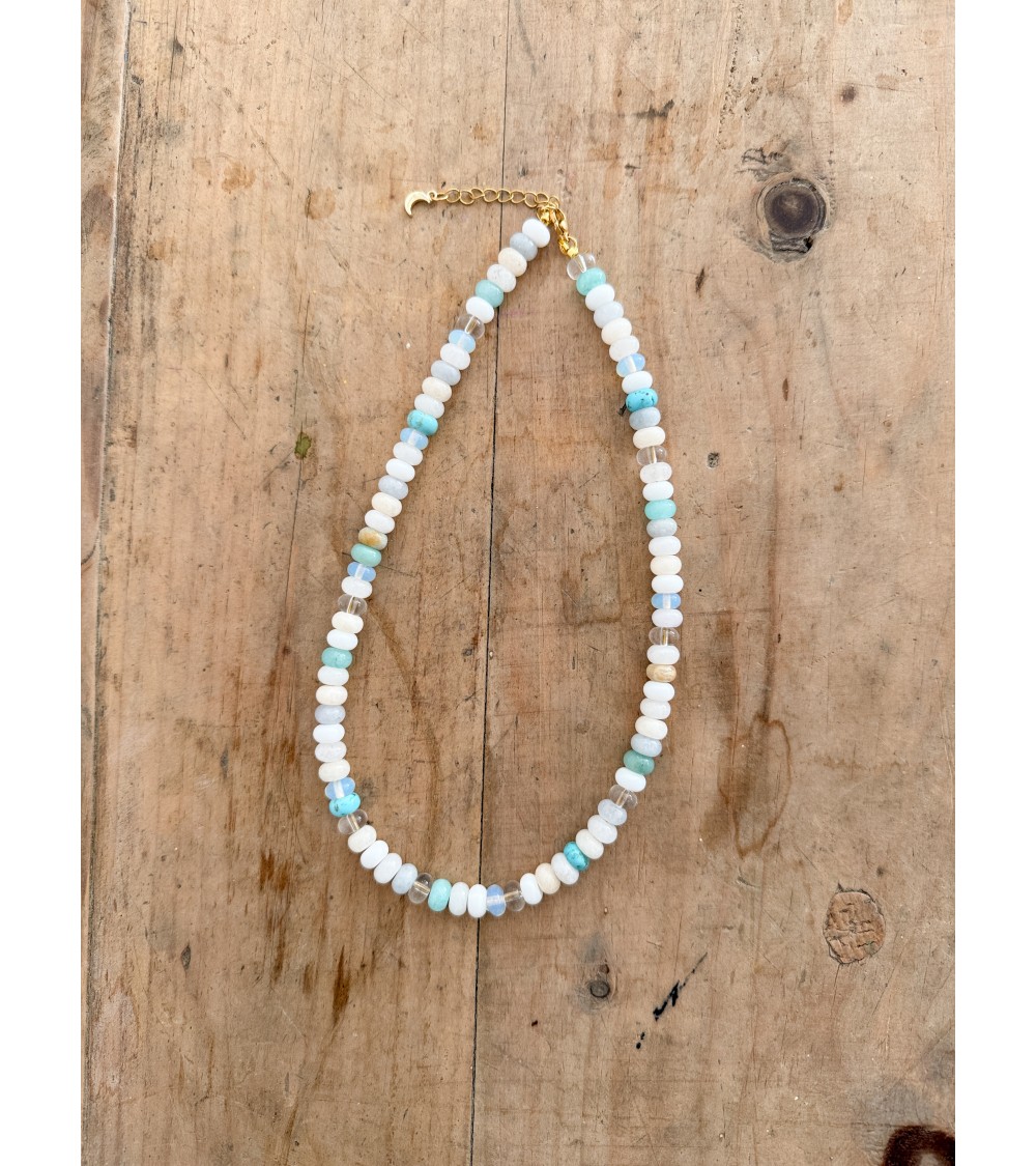 Collier bohème en pierres naturelles et perles